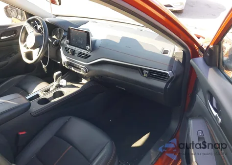 2022 Nissan Altima Sr Vc-Turbo Fwd z USA, uszkodzony, nr VIN 1N4AL4CV0NN411277